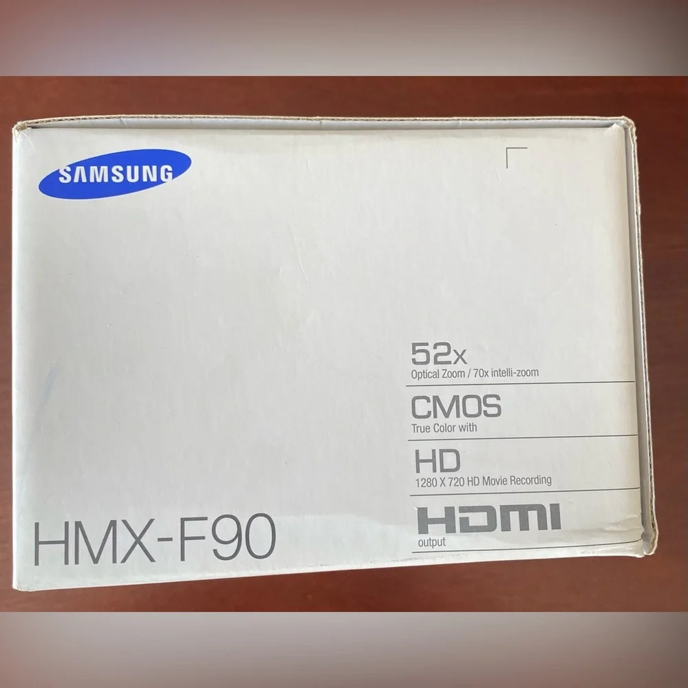 Samsung HMX-F90 HD Camcorder - Picture 4 of 16